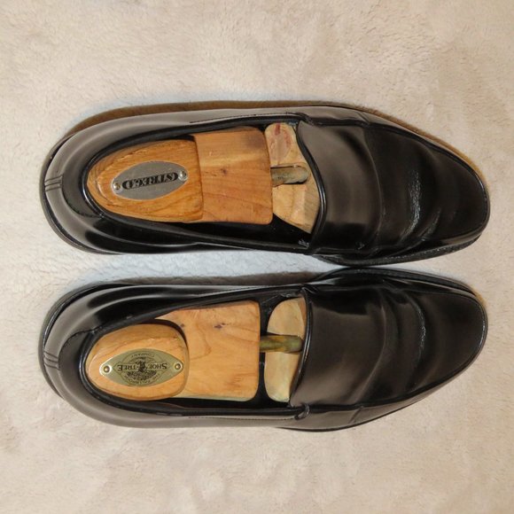 Prada Black Leather Rubber Soled Driving Loafers 7 - Picture 6 of 10